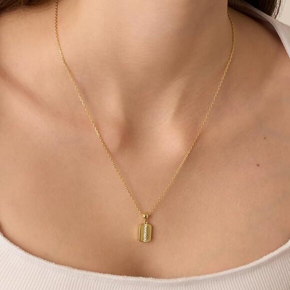 Neiman Marcus 14K Gold Plated Double Sided Dog Tag Necklace - Picture 1 of 4